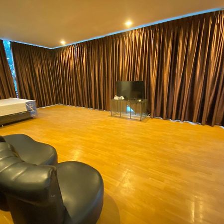 מדאן De'Tonga Hotel מראה חיצוני תמונה
