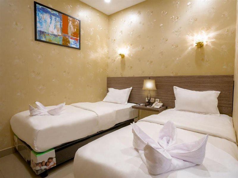 מדאן De'Tonga Hotel מראה חיצוני תמונה