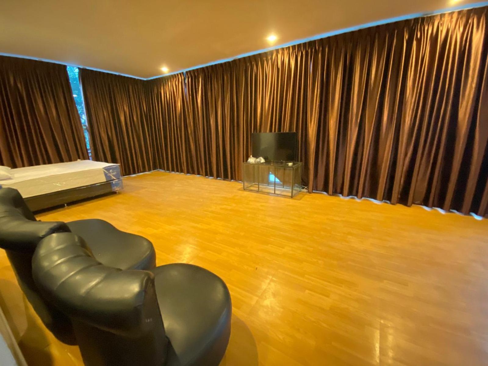 מדאן De'Tonga Hotel מראה חיצוני תמונה